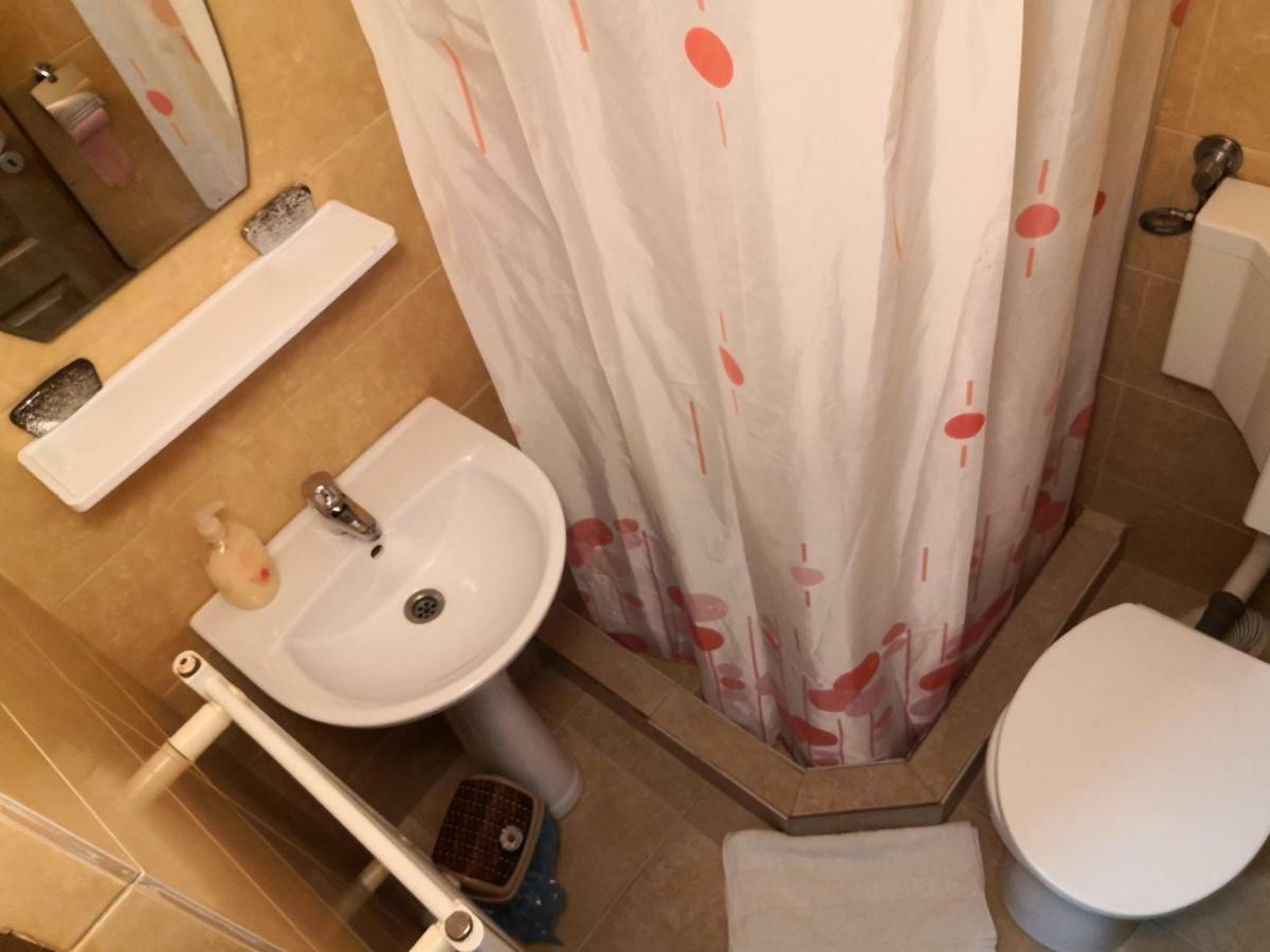Pensiunea Platinum Târgu Jiu Dış mekan fotoğraf
