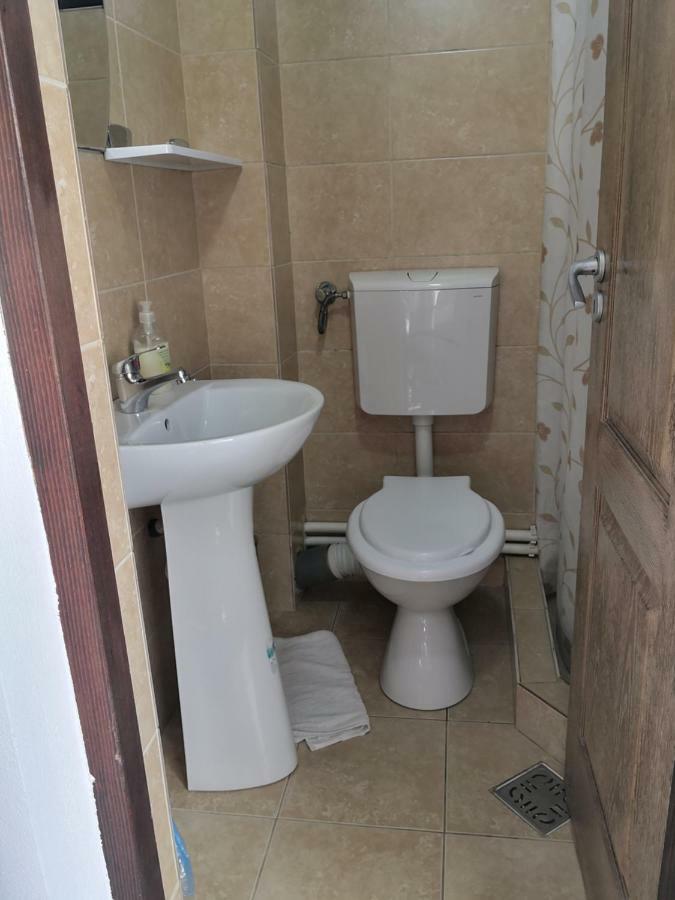 Pensiunea Platinum Târgu Jiu Dış mekan fotoğraf